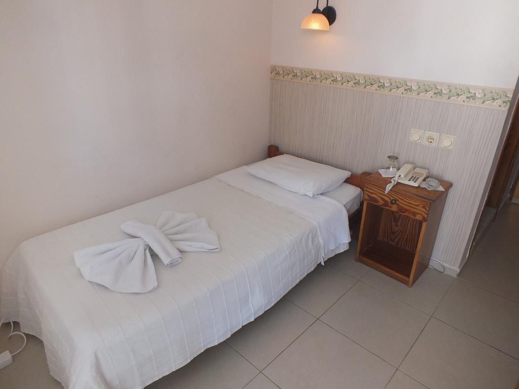 Hotel Dorukhan Kusadası Quarto foto